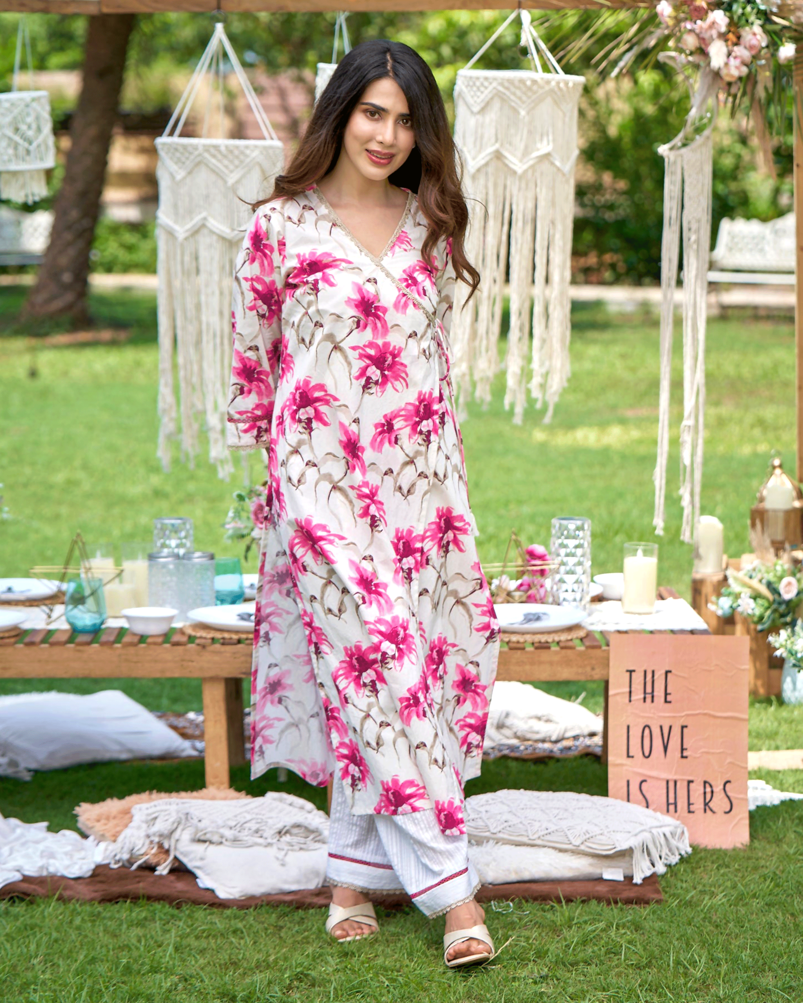 Aashvi White Printed Cotton Kurta Set