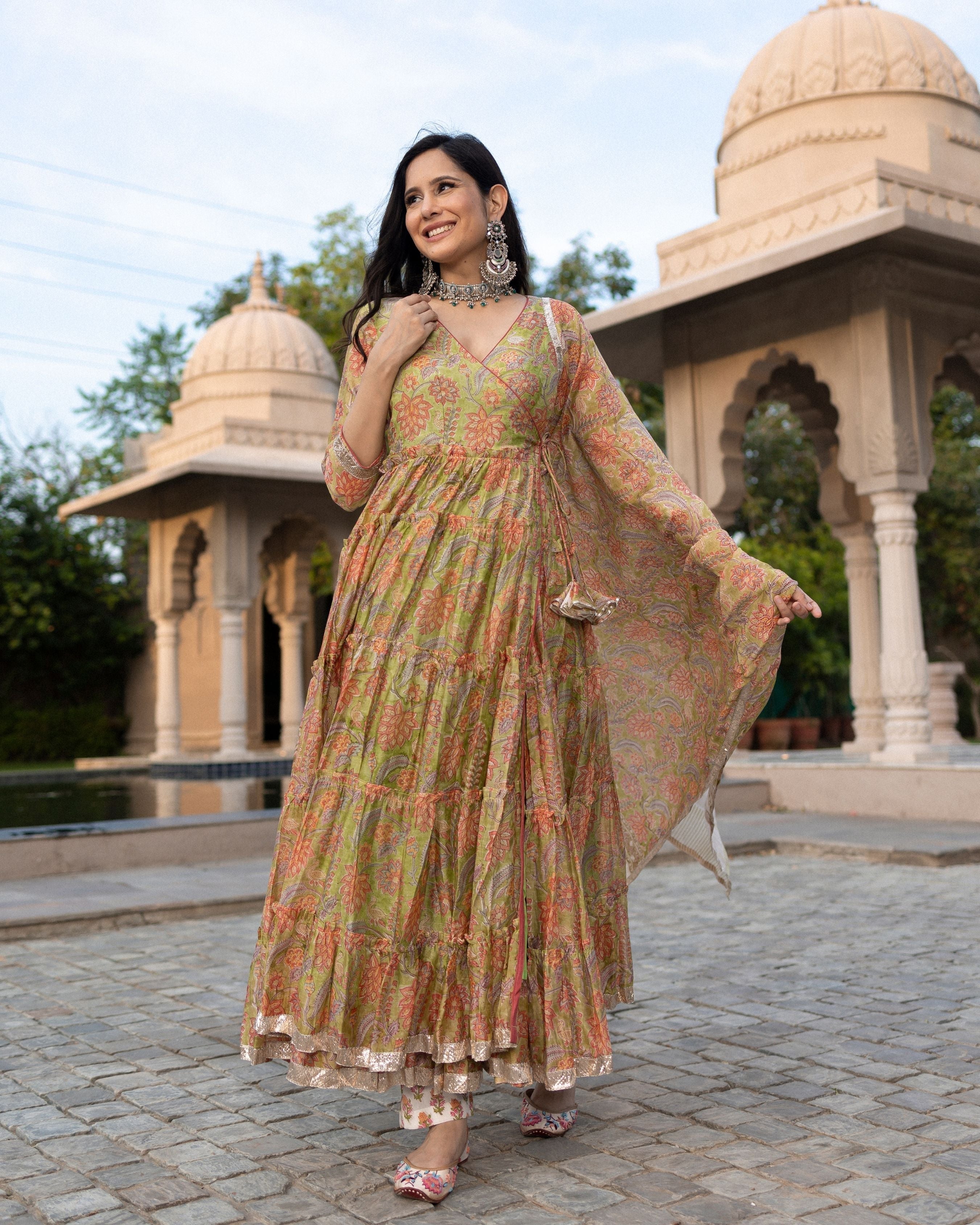 Mumal Chanderi Gotapatti Suit Set