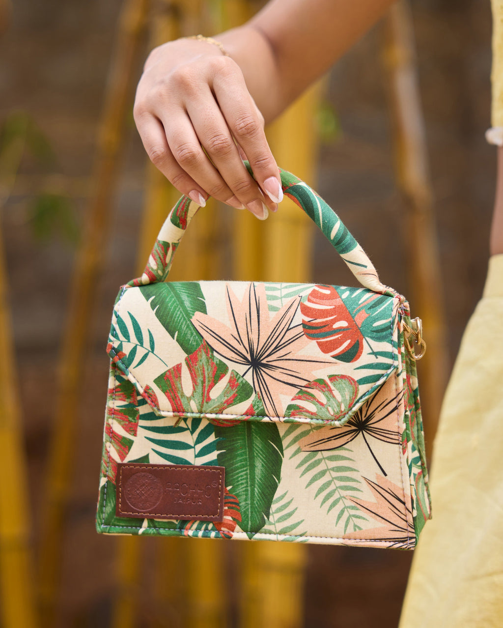Everbelle Cream Chiq Bag