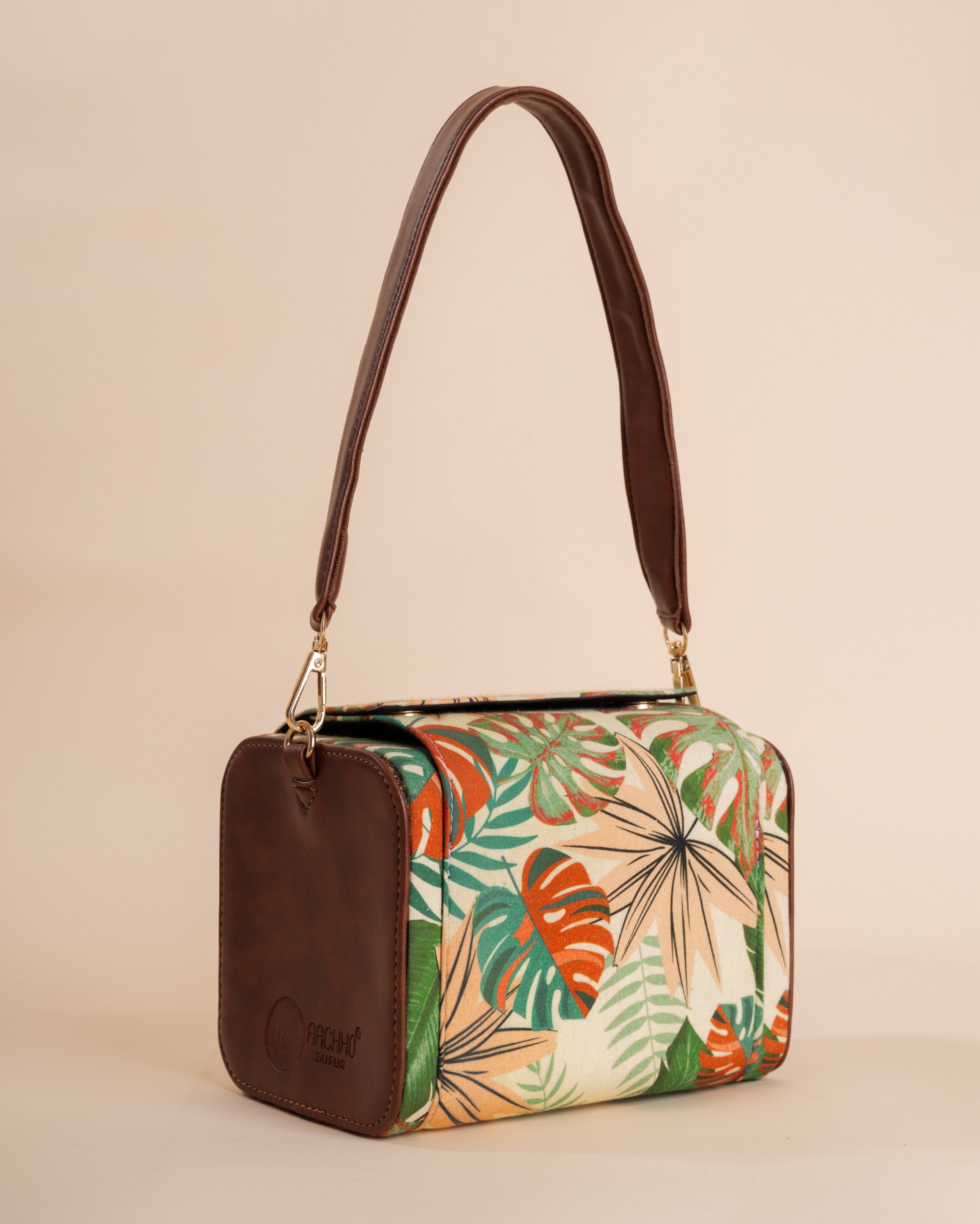 Wrenna Cream Satchel Bag