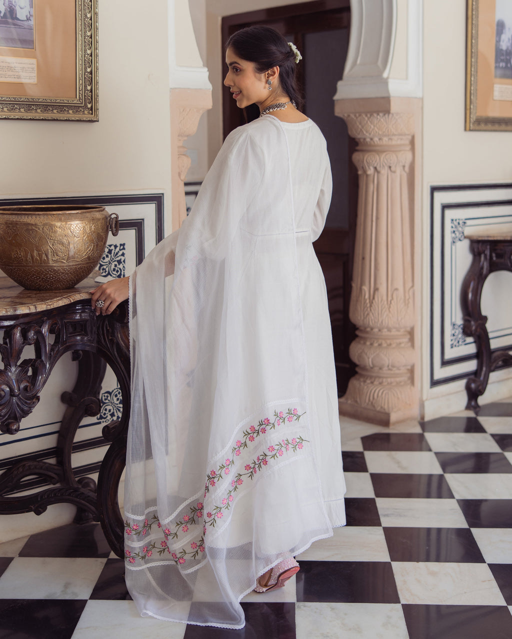 Rizz White Embroidered Cotton Suit Set