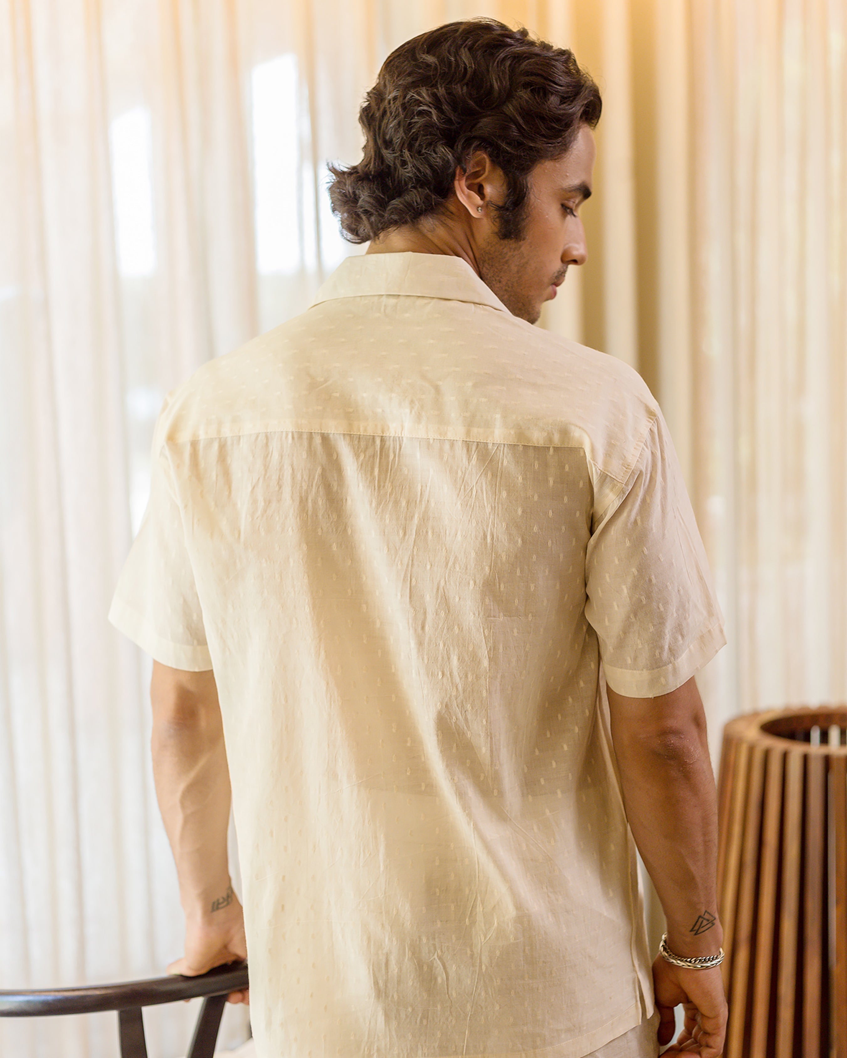Ellis Off White Dobby Solid Shirt