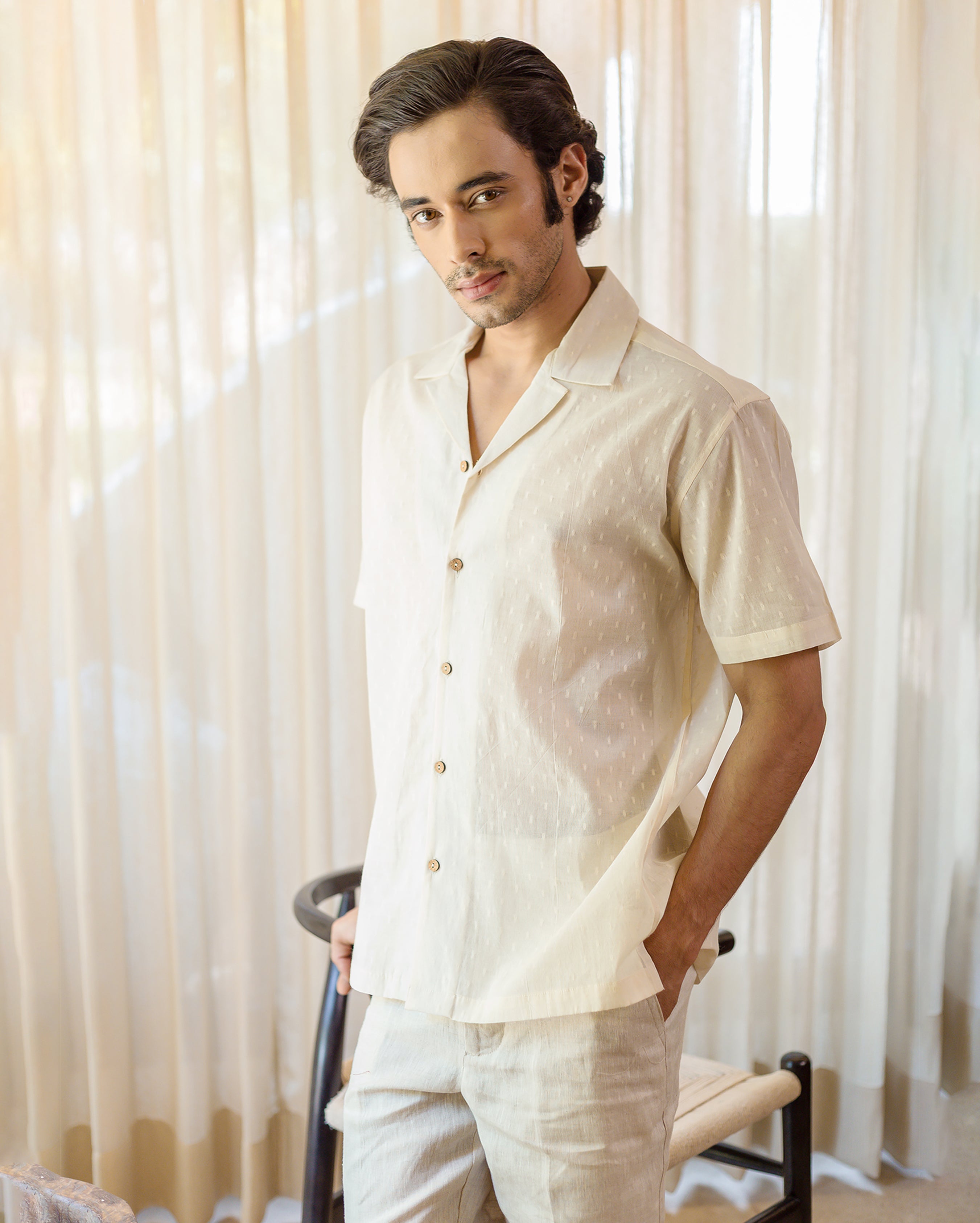 Ellis Off White Dobby Solid Shirt
